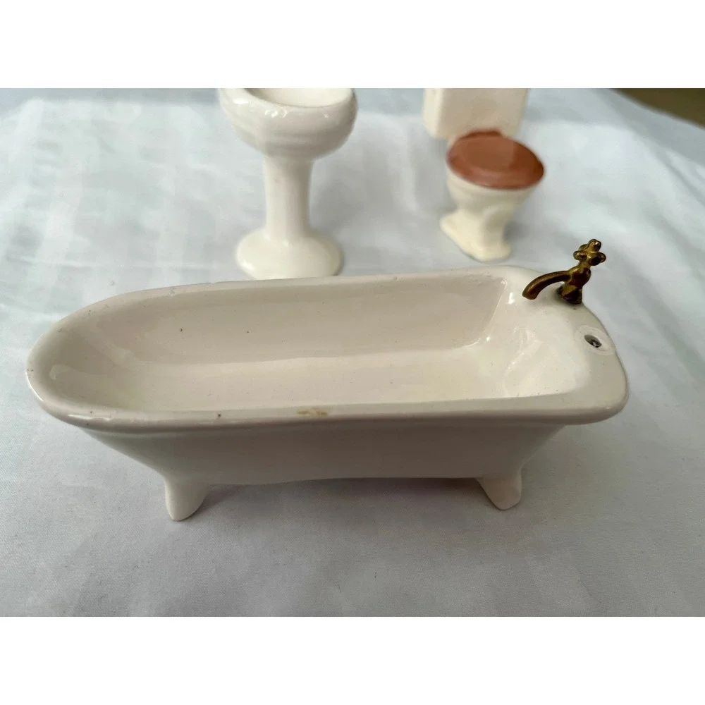 Vintage Miniature Ceramic Bathroom Set 4pc Dollhouse Bathtub Sink Toilet Taiwan